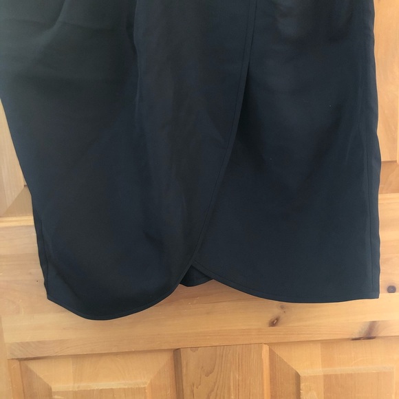 Aritzia Wilfred Silk Wrap Skirt with zipper back - Picture 5 of 6